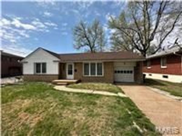 9343 Duenke Drive , St Louis, MO 63137