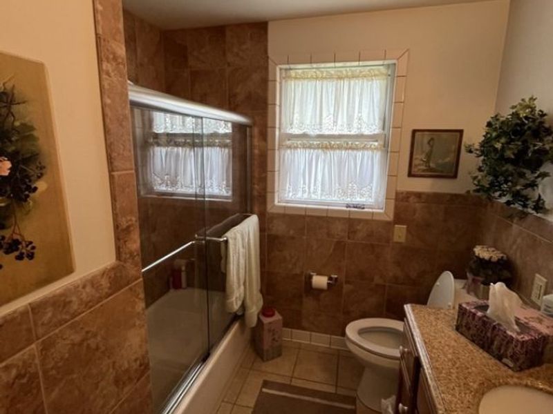 413 Parkview Drive , Girard, OH 44420 Photo 11