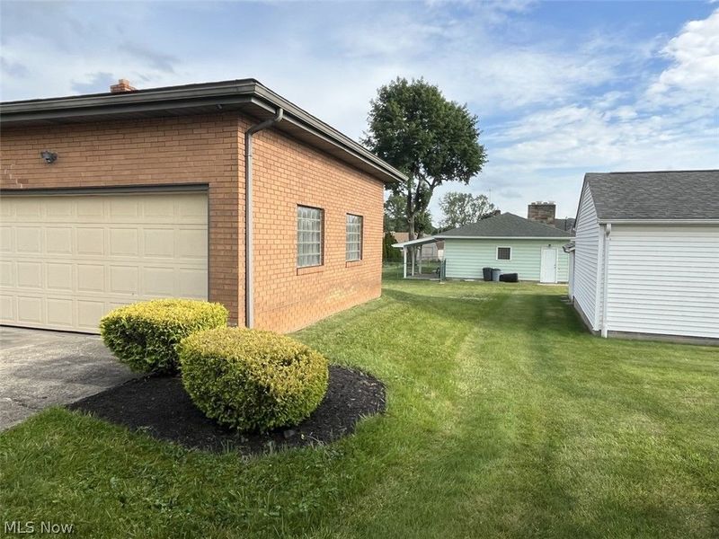 413 Parkview Drive , Girard, OH 44420 Photo 4