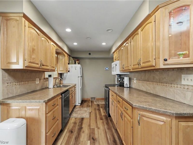 562 Fuhrer Avenue , Mansfield, OH 44904 Photo 9