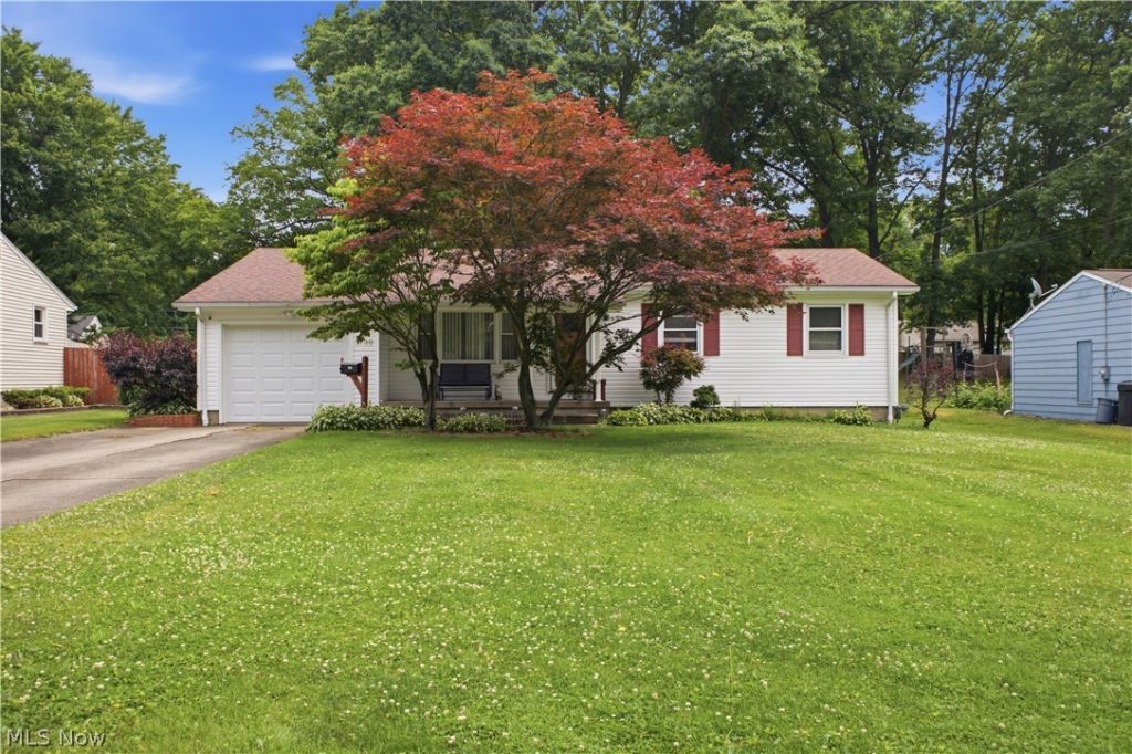 3730 Ayrshire Drive, Austintown, OH 44511 Main Photo