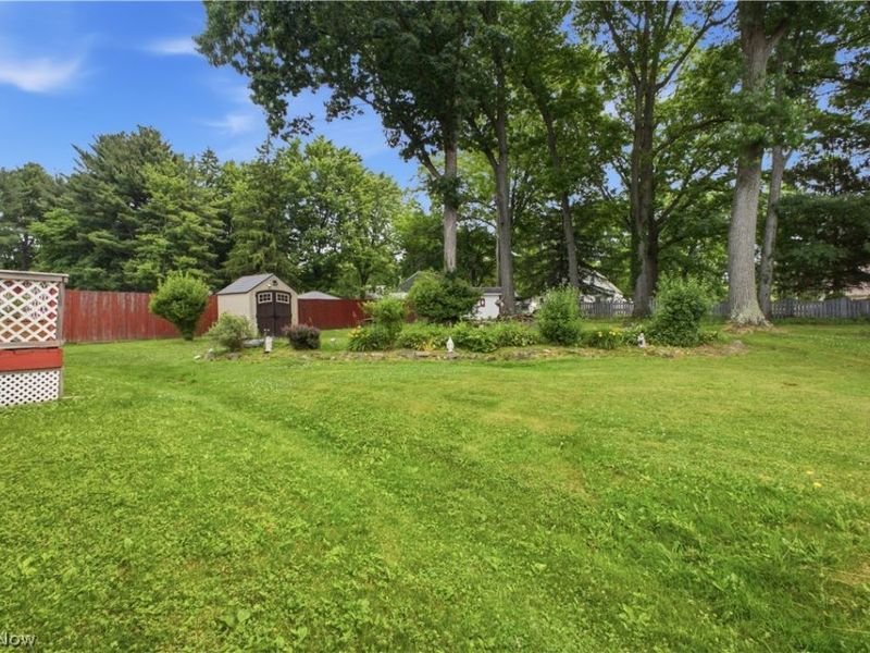 3730 Ayrshire Drive, Austintown, OH 44511 Photo 3