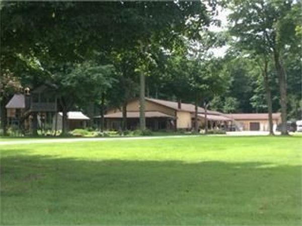 754 S Forrester Road , La Porte, IN 46350