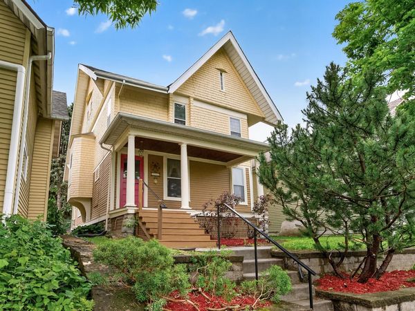 702 4th Street E, Saint Paul, MN 55106