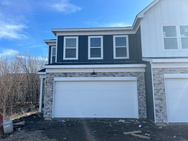 17960 Genoa Drive , Lakeville, MN 55044