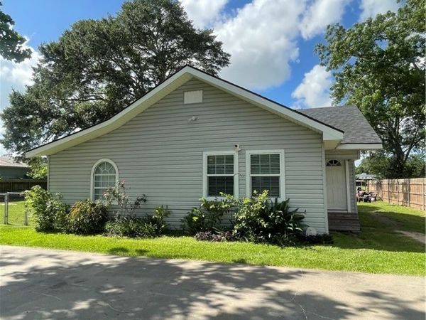 1006 South Street , El Campo, TX 77962