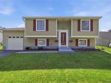 49 Thornwood Drive, Cheektowaga, NY 14227