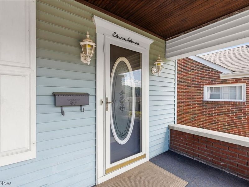 1111 Indiana Street, Martins Ferry, OH 43935 Photo 4