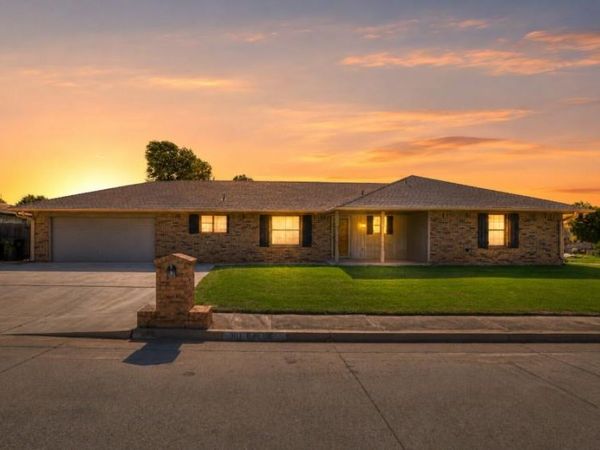 101 E Meade, Yukon, OK 73099