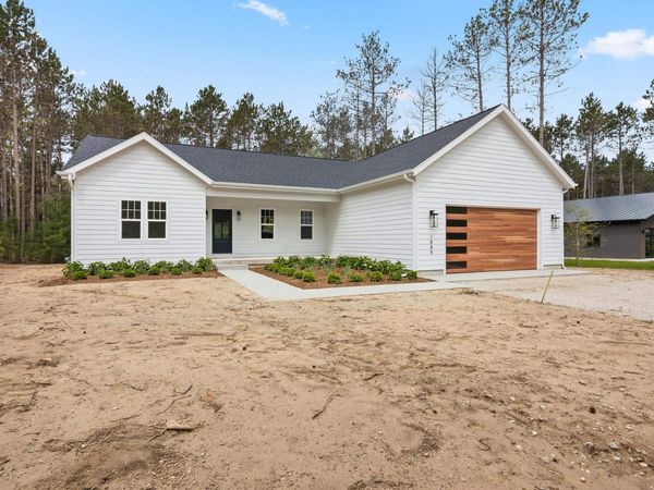 1849 Cascade Trail, Unit 7, Interlochen, MI 49685
