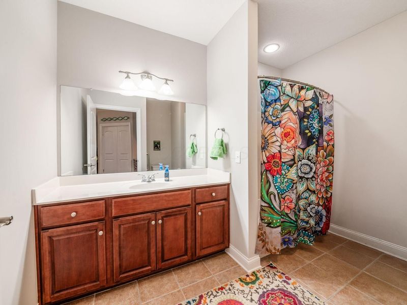 705 N State Street, Unit 100, Westerville, OH 43082 Photo 16