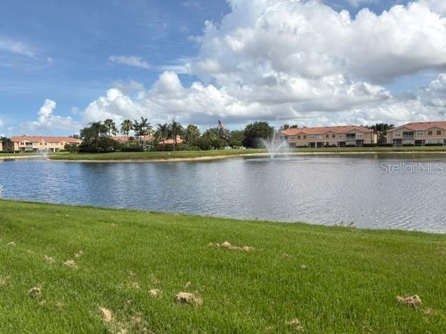 3662 Parkridge Circle, Unit 28-102, Sarasota, FL 34243 Photo