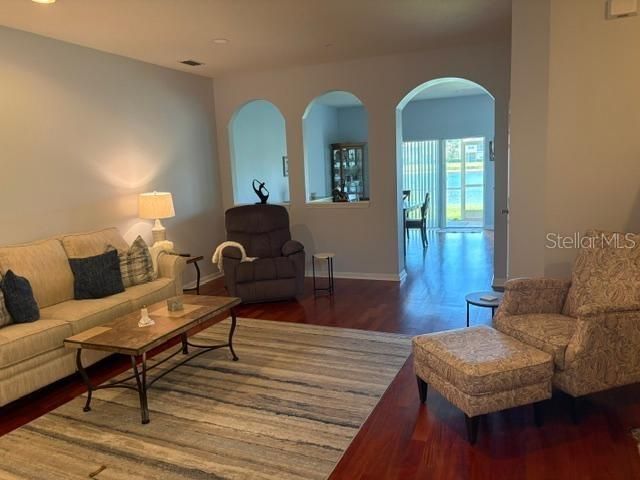 3662 Parkridge Circle, Unit 28-102, Sarasota, FL 34243 Photo