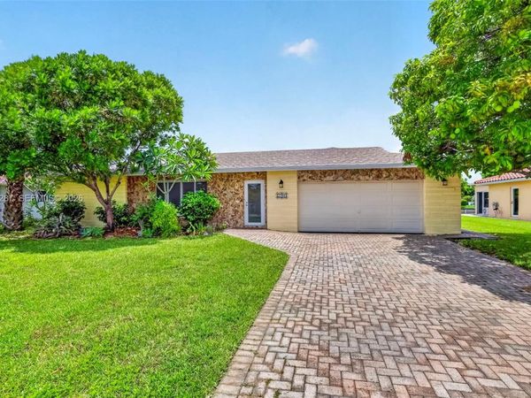 7201 NW 93rd Ave , Tamarac, FL 33321