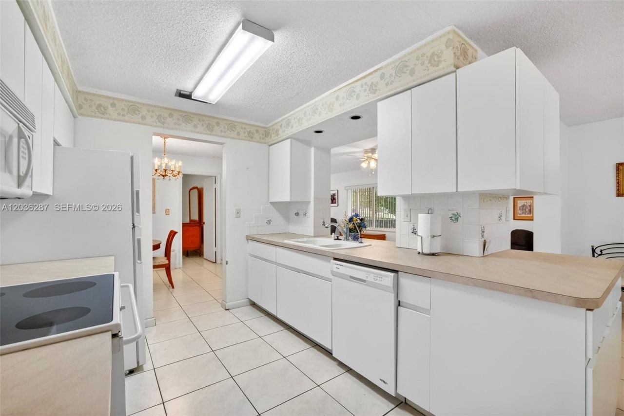 7201 NW 93rd Ave, Tamarac, FL 33321 Photo