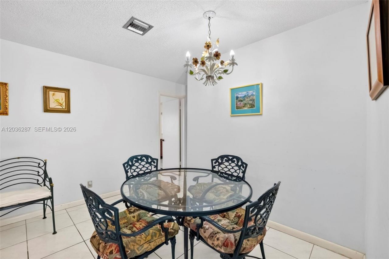 7201 NW 93rd Ave, Tamarac, FL 33321 Photo