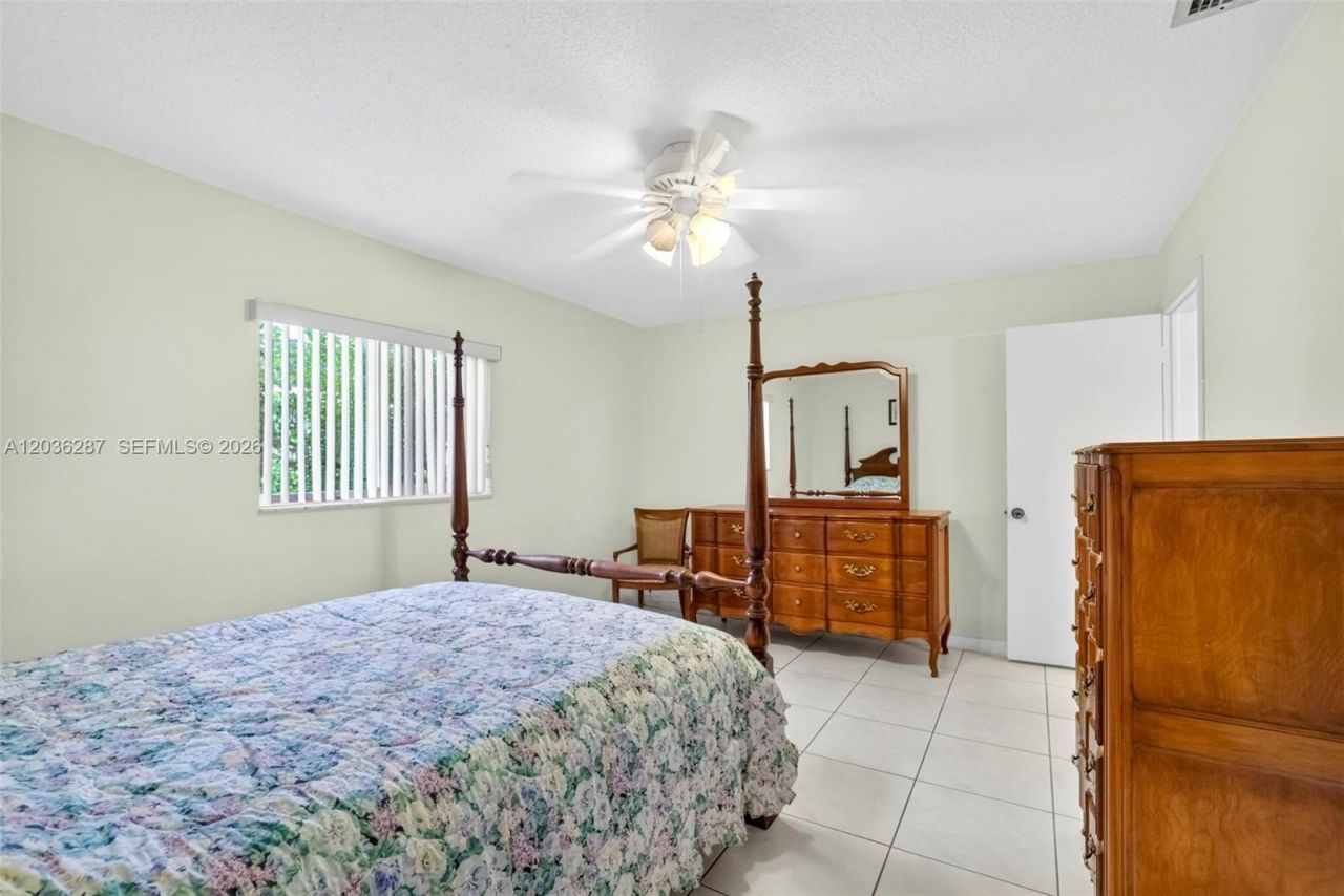 7201 NW 93rd Ave, Tamarac, FL 33321 Photo