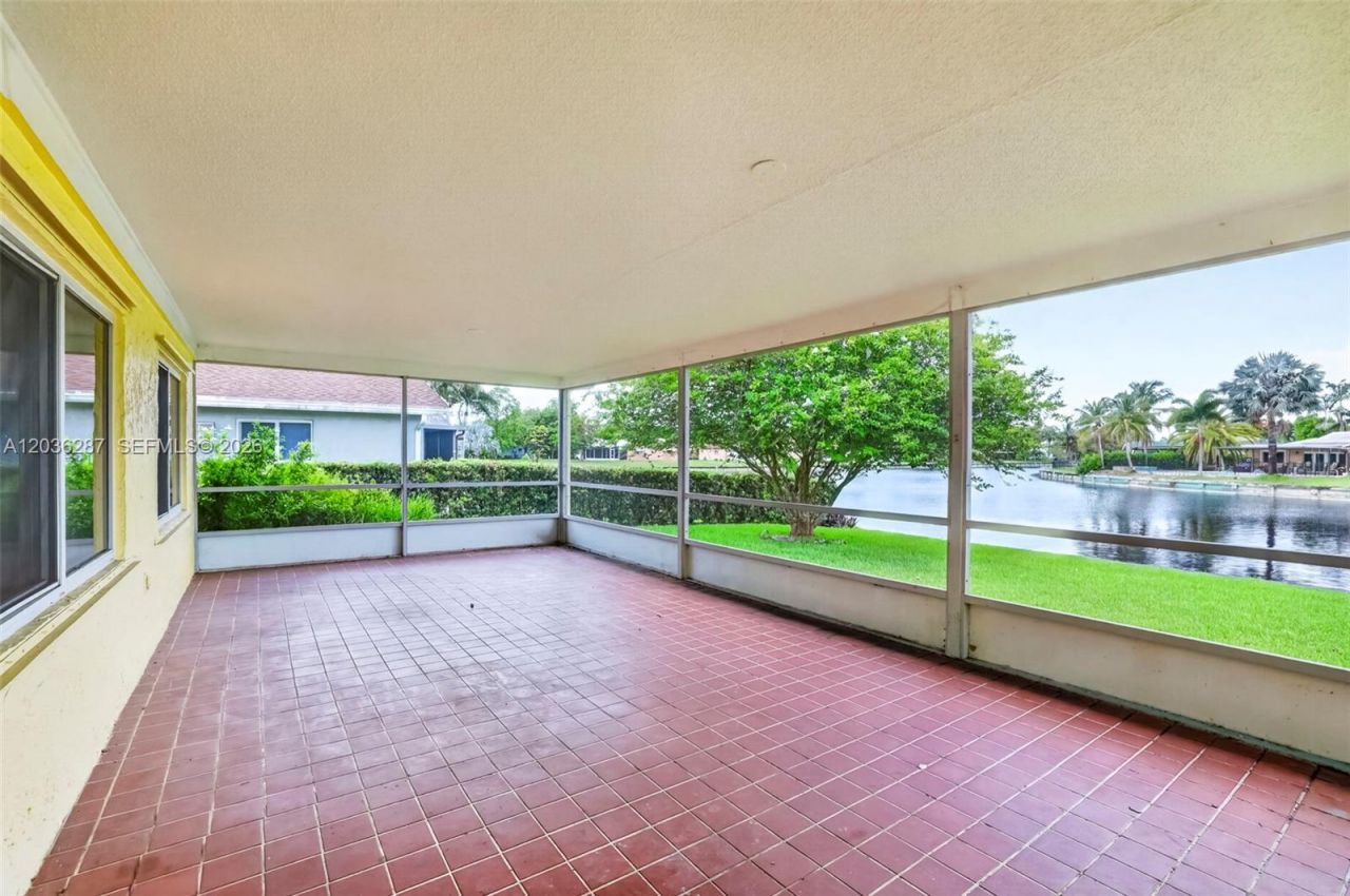 7201 NW 93rd Ave, Tamarac, FL 33321 Photo