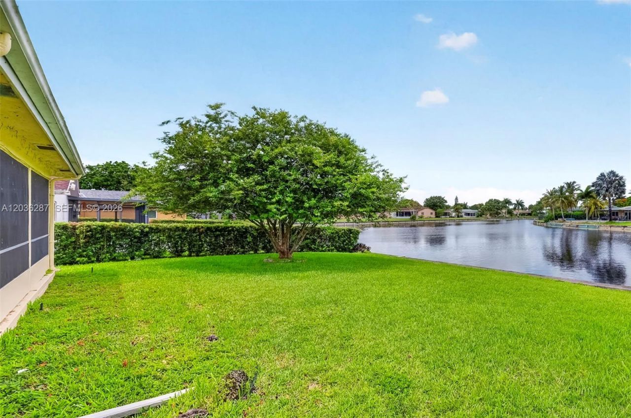 7201 NW 93rd Ave, Tamarac, FL 33321 Photo