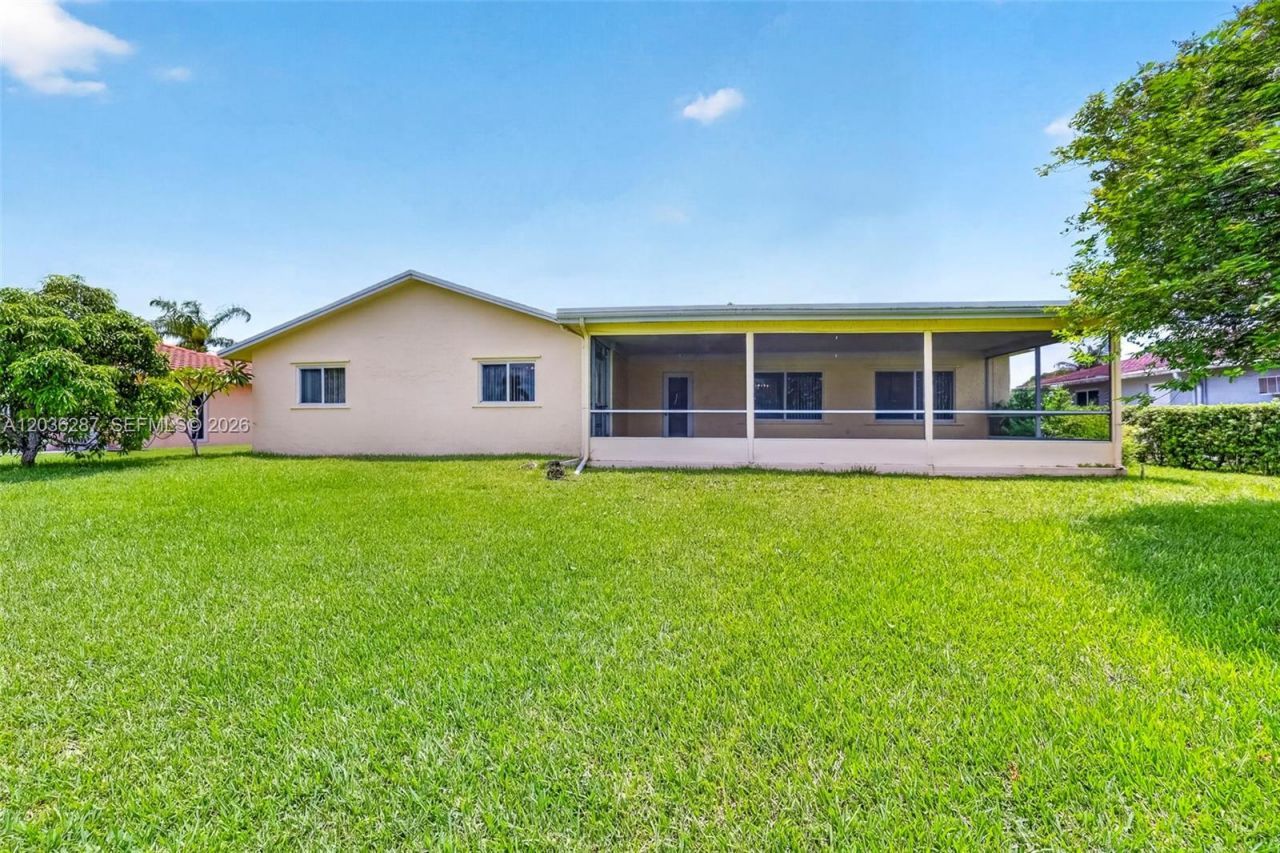 7201 NW 93rd Ave, Tamarac, FL 33321 Photo