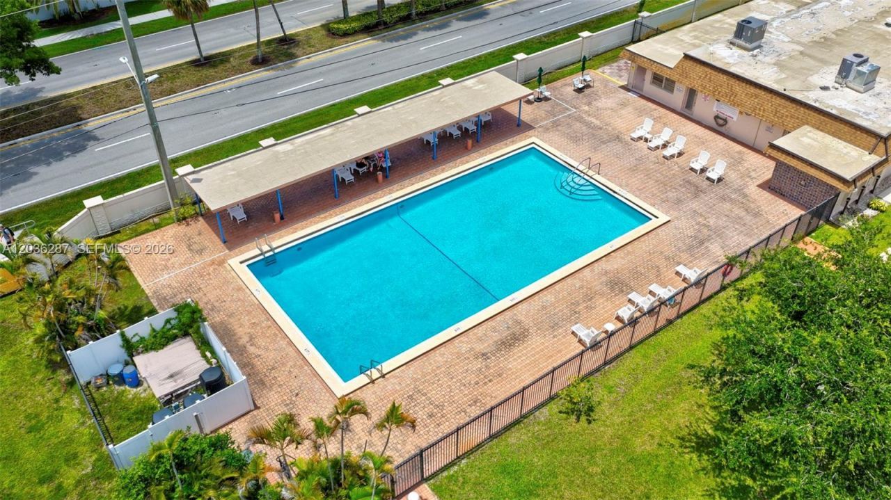 7201 NW 93rd Ave, Tamarac, FL 33321 Photo