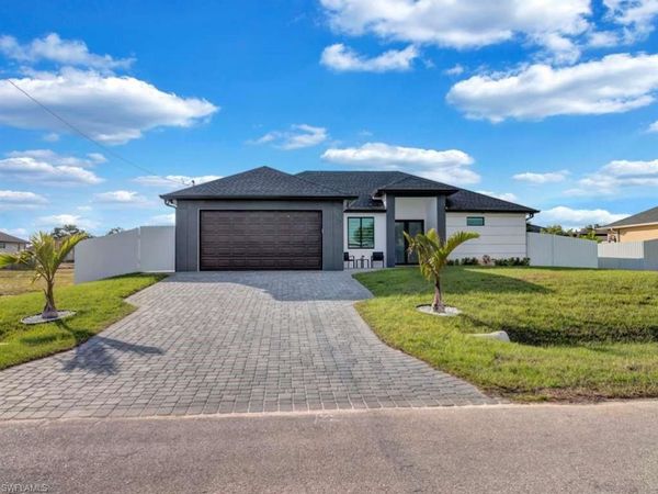 1002 NE 2nd PL , CAPE CORAL, FL 33909