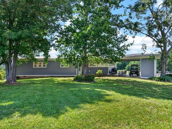 6575 Summer Shade Road , Beaumont, KY 42124