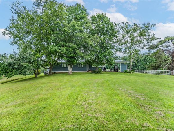 6575 Summer Shade Road, Beaumont, KY 42124