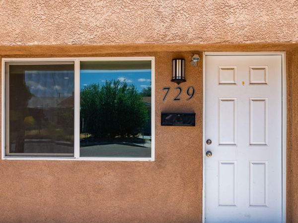 729 Prospect Avenue NW, Albuquerque, NM 87102