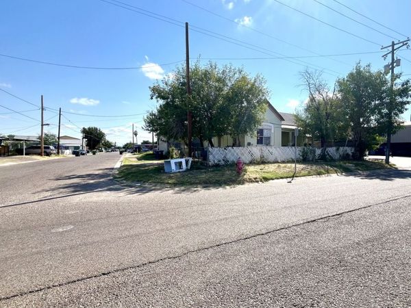 1619 Convent Ave, Laredo, TX 78040