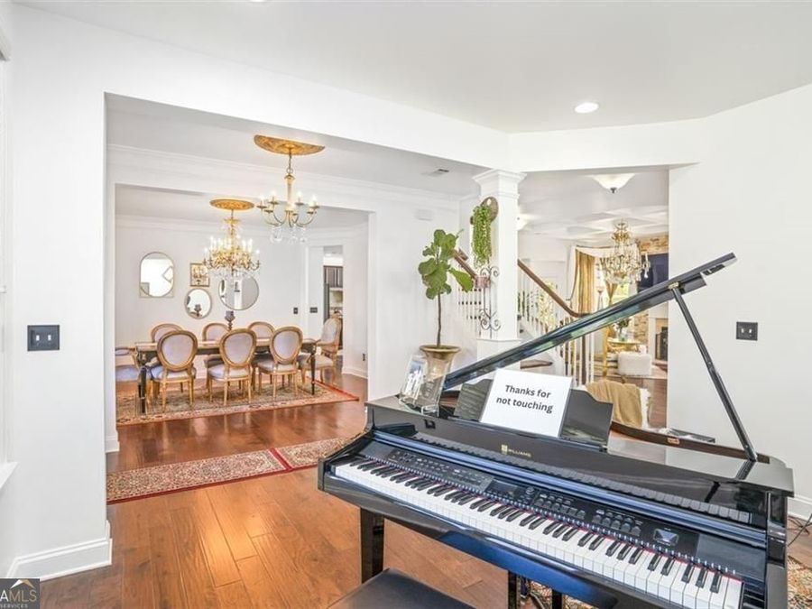 Property Image 4