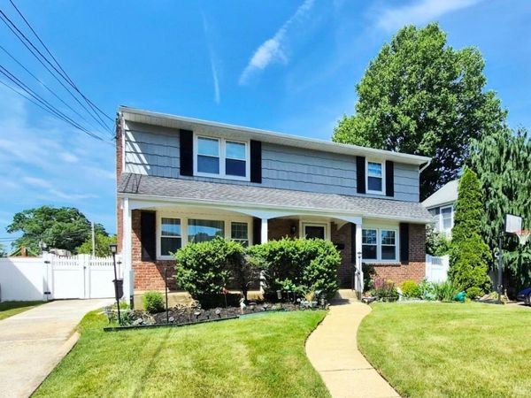 1920 Clemons Street, Bellmore, NY 11710