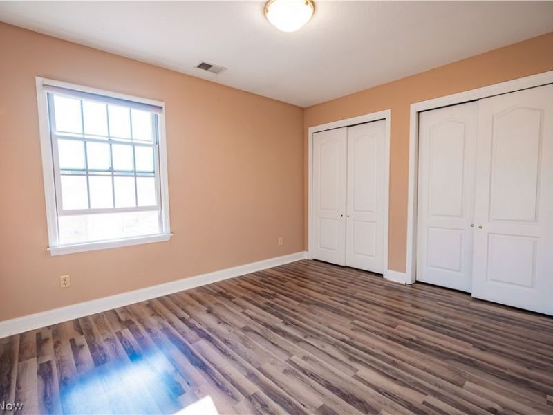 1852 Massachusetts Avenue, Unit 8, Poland, OH 44514 Photo 12