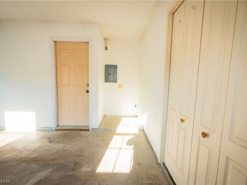 1852 Massachusetts Avenue, Unit 8, Poland, OH 44514 Photo 21