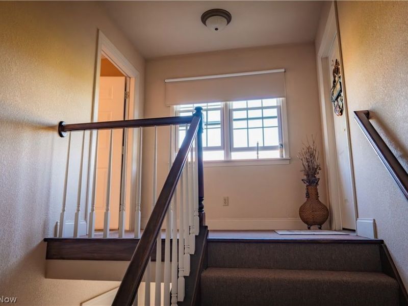 1852 Massachusetts Avenue, Unit 8, Poland, OH 44514 Photo 30