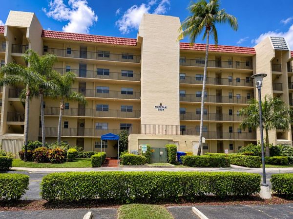 3524 Via Poinciana, Unit Apt 104, Lake Worth, FL 33467