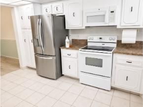 3524 Via Poinciana, Unit Apt 104, Lake Worth, FL 33467 Photo