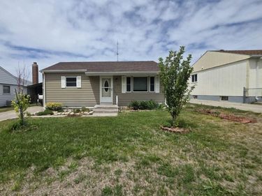 211 West Drive, Sidney, NE 69162