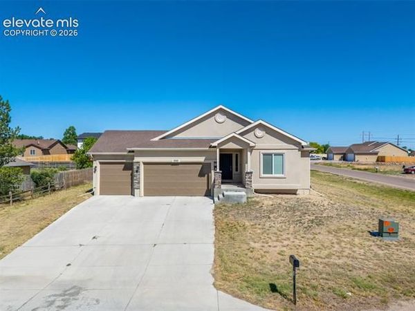 395 W Coral Drive, Pueblo West, CO 81007