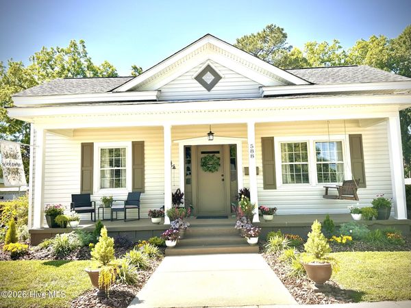 588 Second Street , Ayden, NC 28513