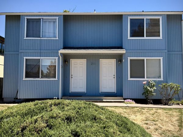 241 W Bolz Road, Phoenix, OR 97535