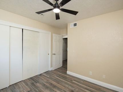 1121 Brookside Rd, Stockton, CA 95207 Photo