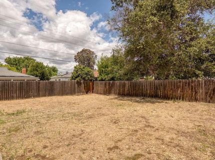 1121 Brookside Rd, Stockton, CA 95207 Photo