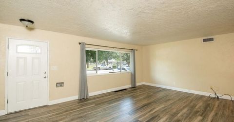 1121 Brookside Rd, Stockton, CA 95207 Photo
