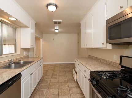 1121 Brookside Rd, Stockton, CA 95207 Photo