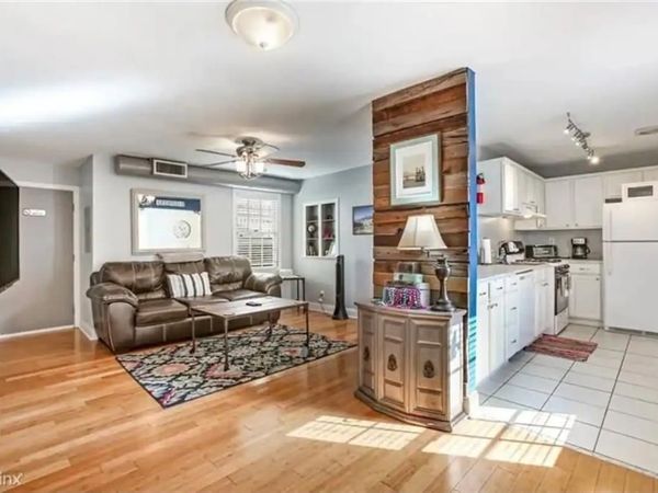 1323 DAUPHINE Street, Unit 4, New Orleans, LA 70116
