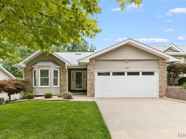 3044 Oakmont Court , Unit 9C, St Charles, MO 63301
