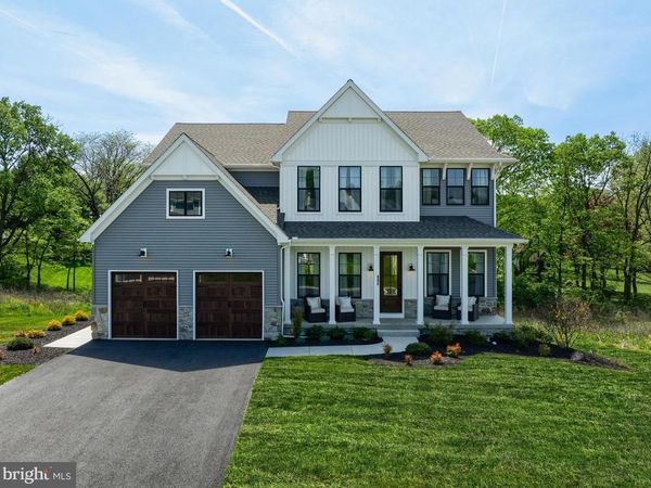 695 LAWRENCE BOULEVARD , LANCASTER, PA 17601