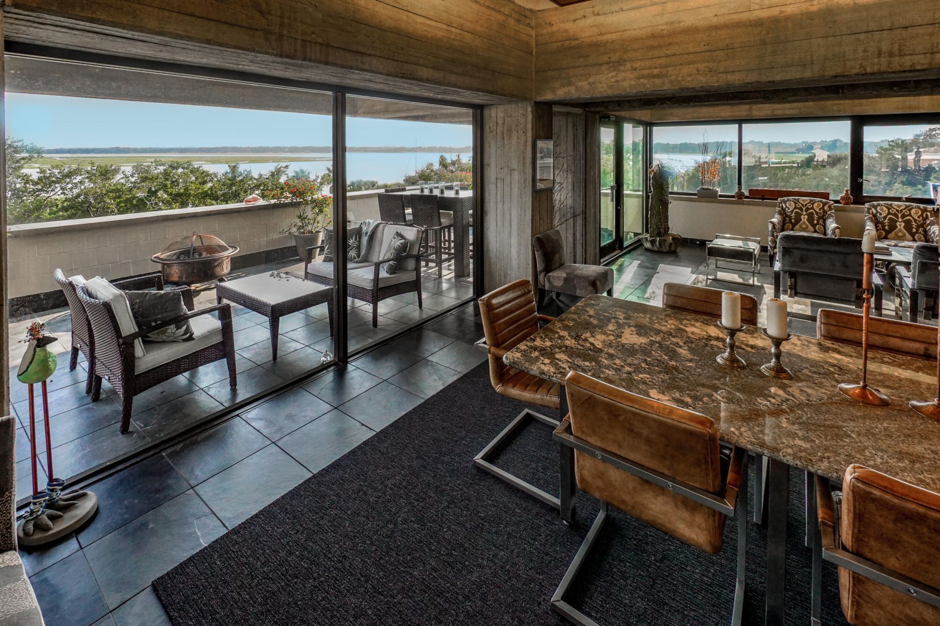 916 Bay Street Photo 10