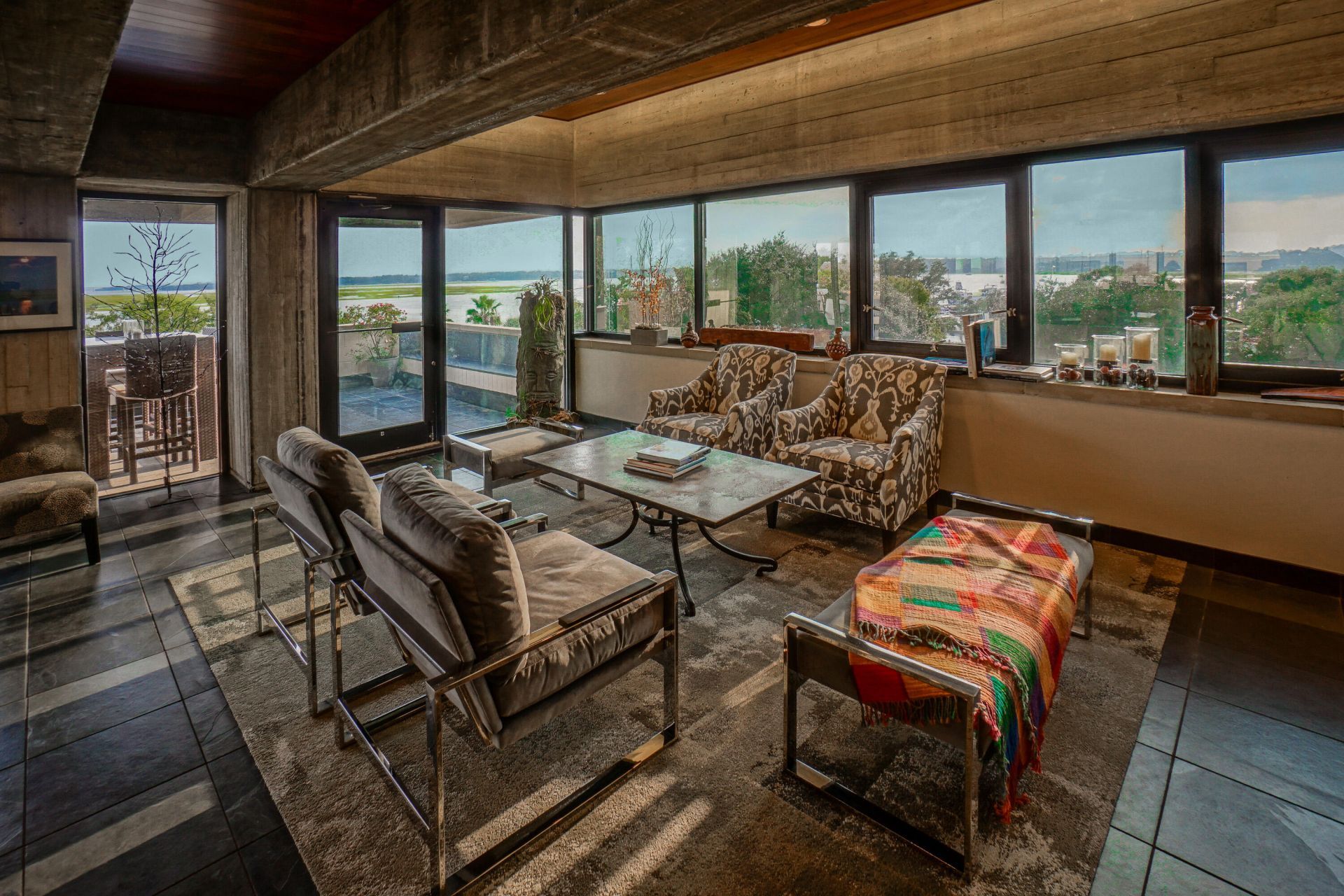 916 Bay Street Photo 11
